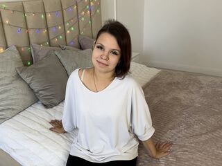 camgirl playing with sextoy DoraTurner